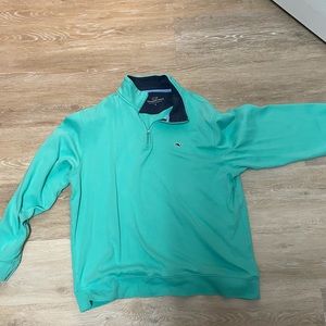 Unisex half zip vineyard vines sweatshirt size Large